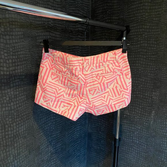 Printed shorts - Picture 2 of 2